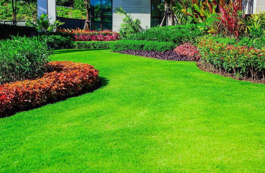 Lawn Mowing and Maintenance Solutions in Lower Fairfield County, CT